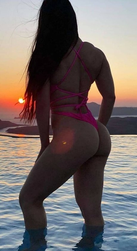 Christina Basta star pretty galleries