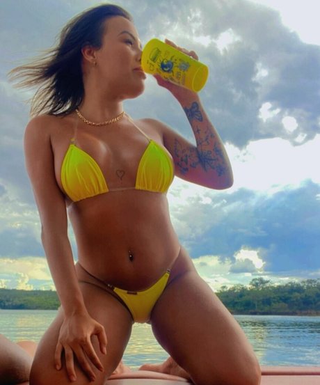 Andressa Oliveira star nudes pictures