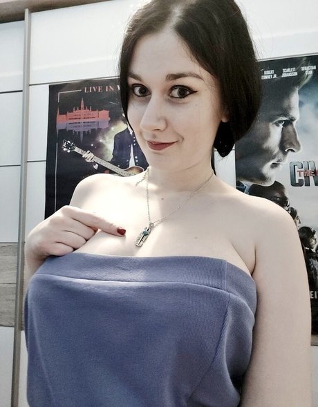 body onlyfans naked images