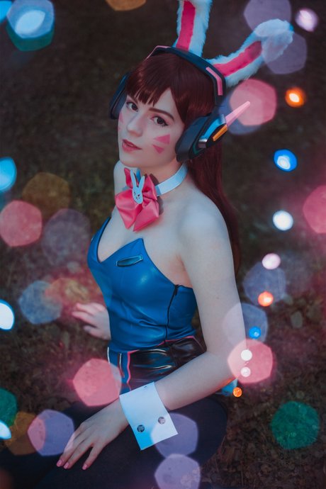 busty mom onlyfans xxx pic