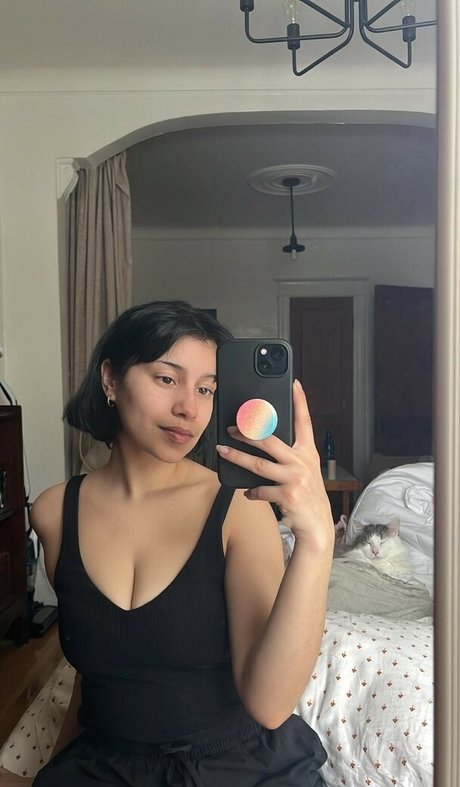 vymysela model hd archive