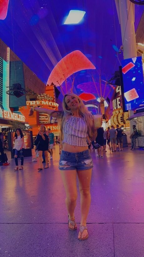 Erika Swingz pretty star archive