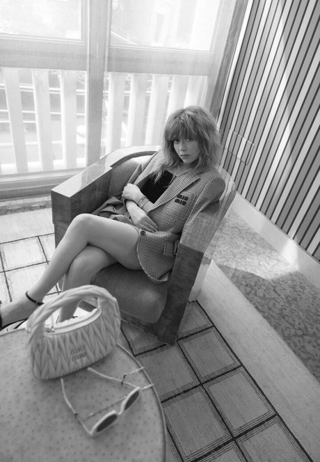 slut milf onlyfans nudes images