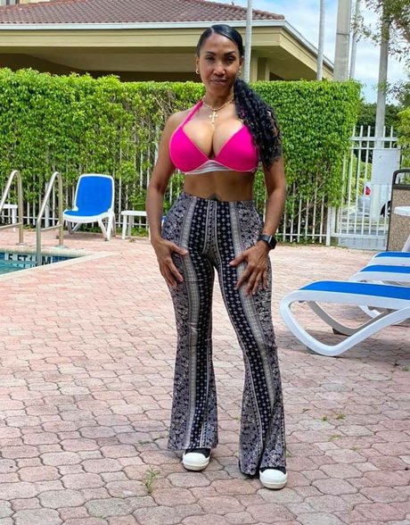 Odalys Borrero model high quality photo