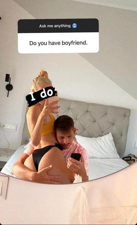 anal dildo onlyfans pornographic image