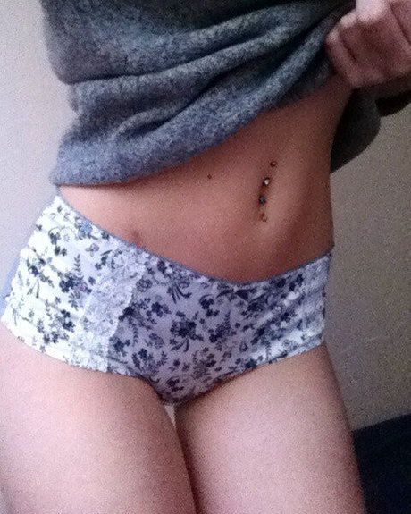 Emmpot sex model img