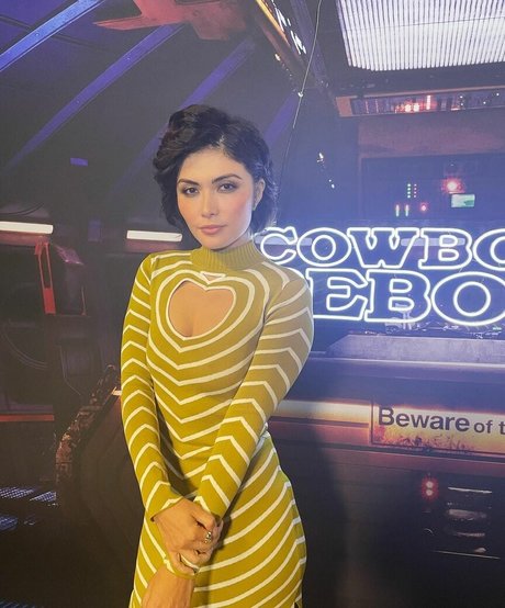 Daniella Pineda free pornstar archive