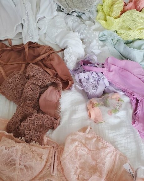 CluelessonVHS hot star img