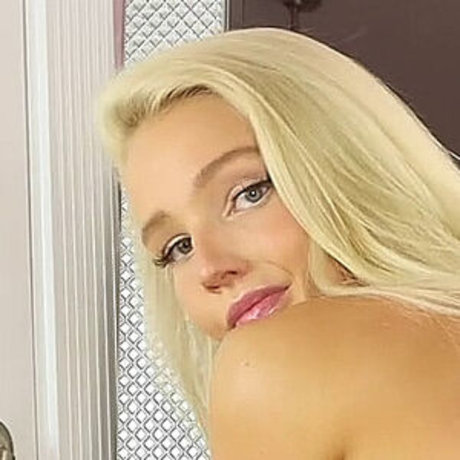 Tango Linsey hot model images