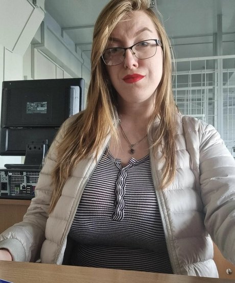 shemale cum in mouth onlyfans sexy nude picture