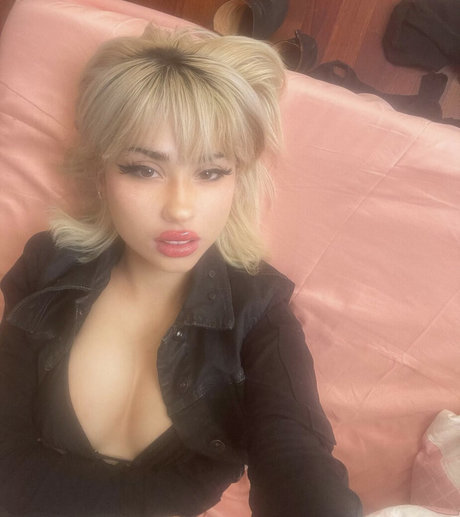 Kehllie adult actress photo