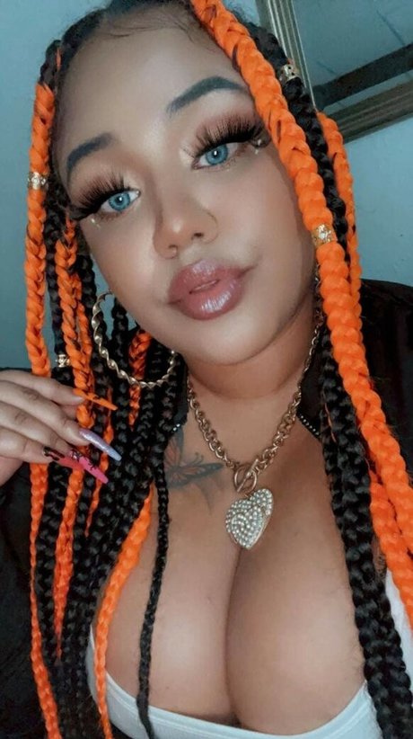 shemale cumshot onlyfans pornographic pic