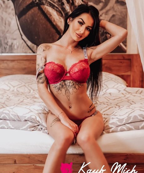 YakuzaMedusa pornstar images