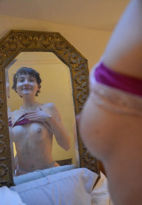 bloomhypercutepirate adult model images