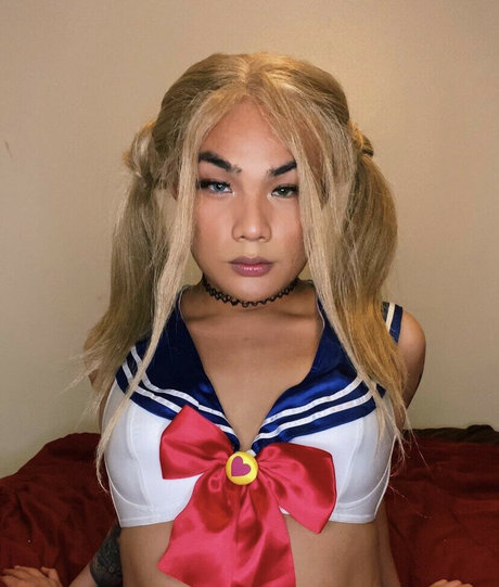 Asianahunee star sex photo