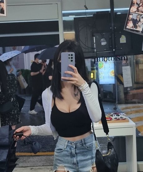 biya1024 pornstar sexy picture