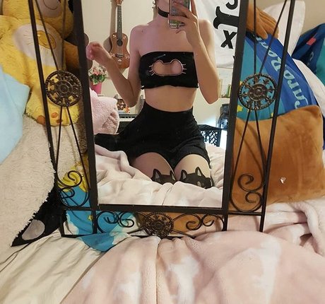 emmanoodle pornstar hd pic