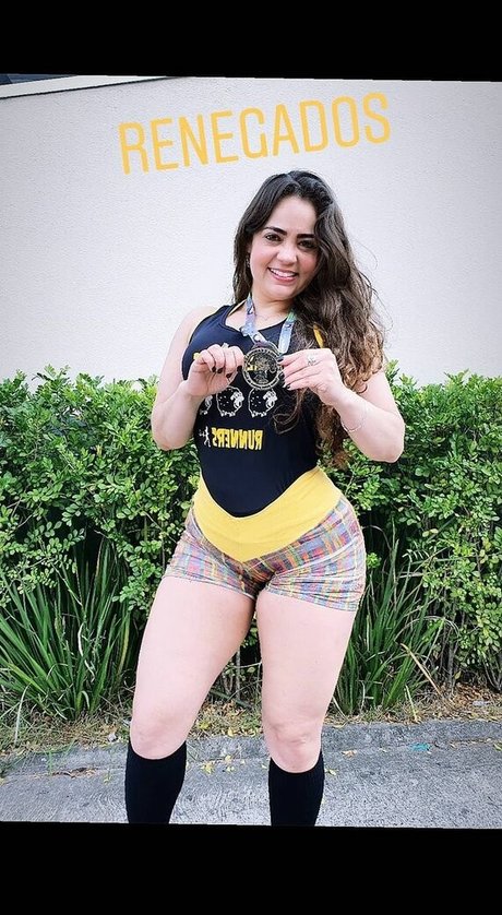 Claudia Trindade free star galleries