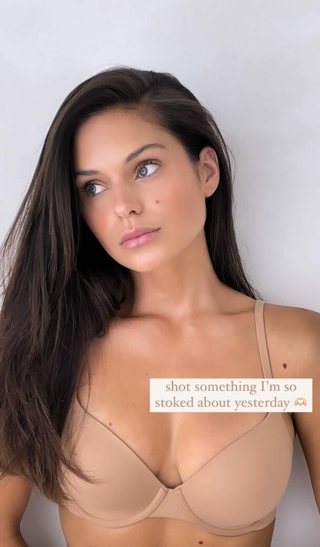 barista onlyfans sexy naked images