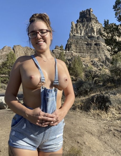 Boomstickbeauty model hot pics