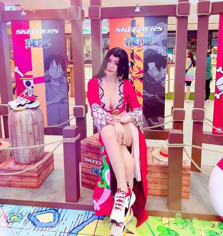 OnniesM erotic star pics