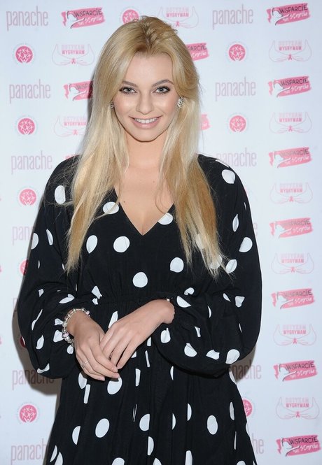 Karolina Bielawska perfect star photo