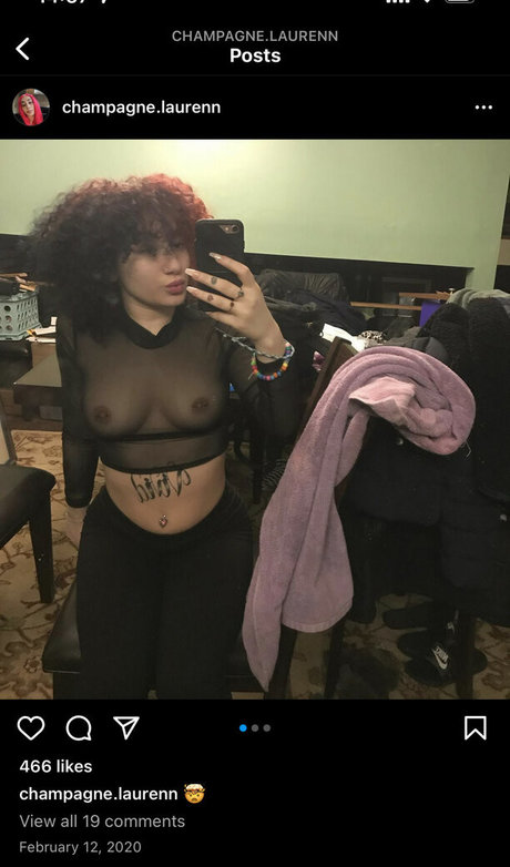 Champagne Lauren pretty model gallery