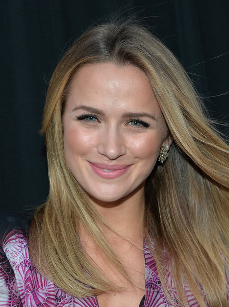 Shantel VanSanten naked star img