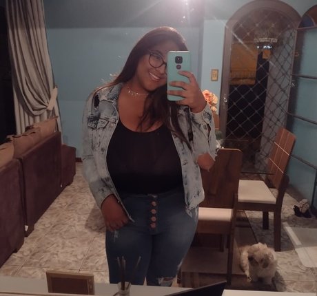 Sofia Mendonca sexy star pics