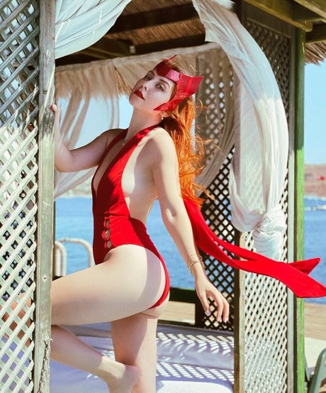 Ezgi Zorba model sexy pic