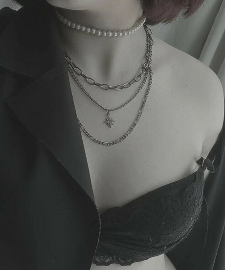 deadgirlws porn model img