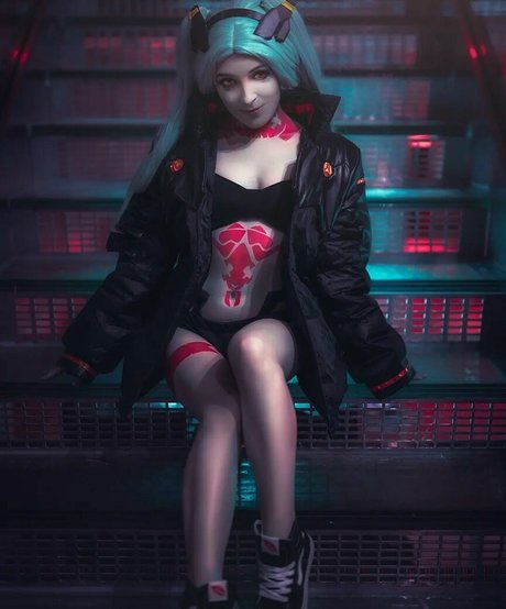 Aara Lee free model photo