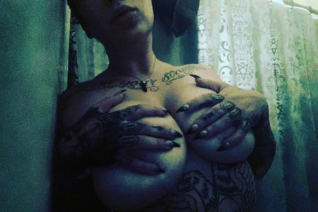 Erika Von Doom naked actress img