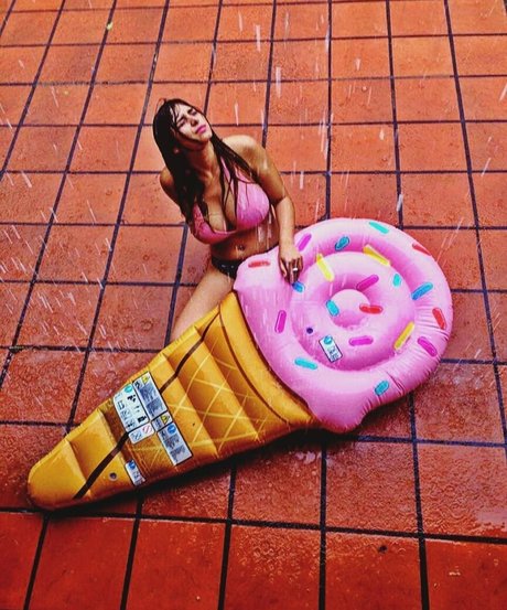 Meredithblake star hd pic