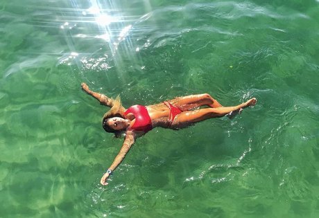 Meredithblake top actress photo