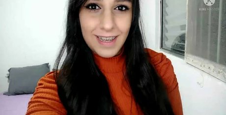 Karen Prado star exclusive galleries