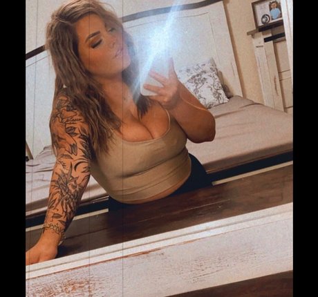 wide onlyfans beautiful naked picture