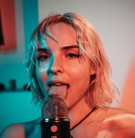 Kitty Cat Helza actress image