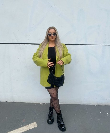 Amber R Brightman model exclusive galleries