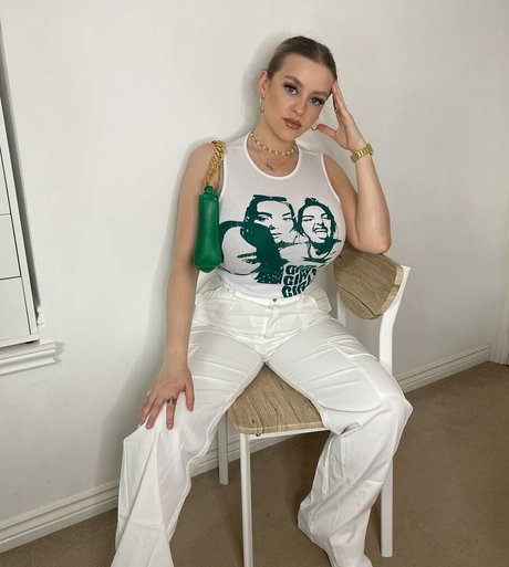 Amber R Brightman pornstar free image