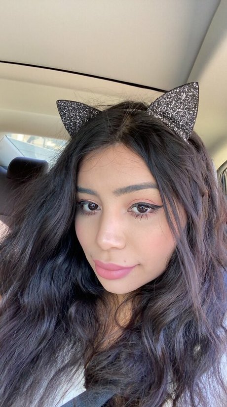 lesbian fingering onlyfans nudes picture