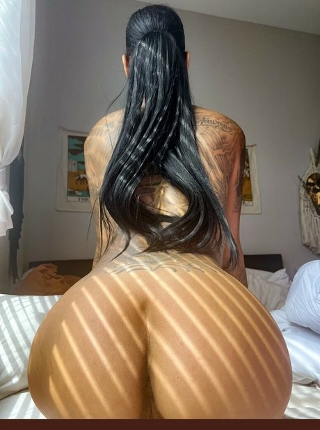 DankDahl art actress galleries