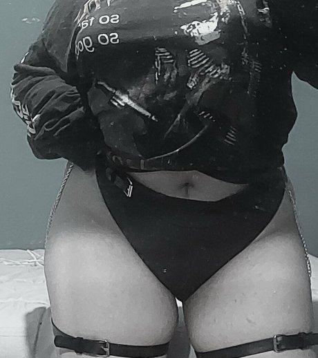 big pussy onlyfans erotic gallery