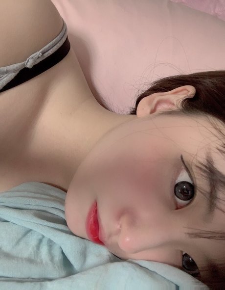 azuan2001 star erotic photo