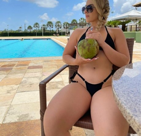 Michelle Albano model pornographic picture