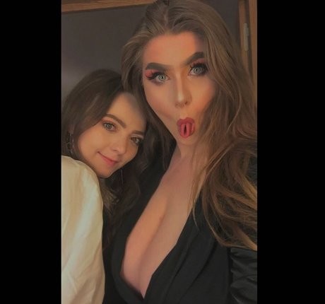 Sophie C star high quality photos