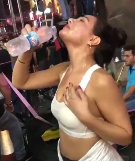 Miriam Tay model sexy picture