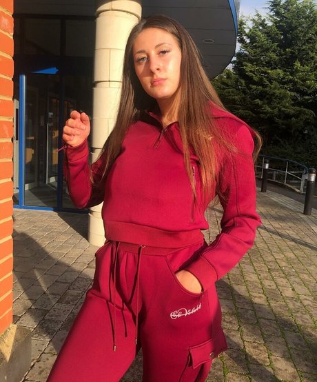 beach blowjob onlyfans hot pics