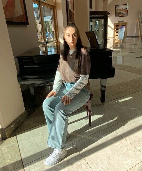 fingering pussy onlyfans hot nude photos