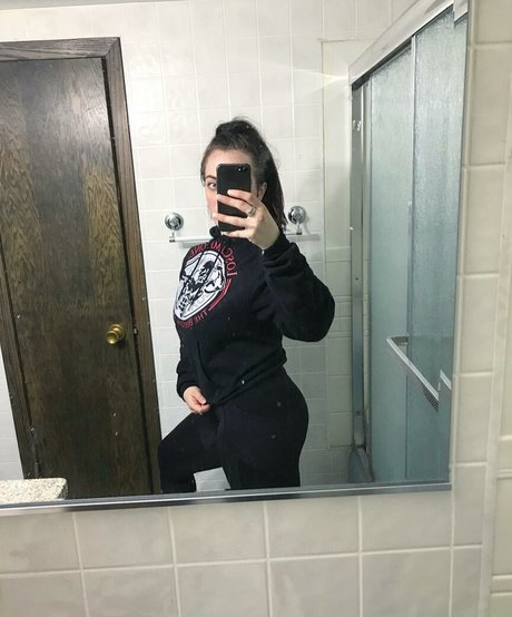 Sydney Martichuski pornstar hd galleries